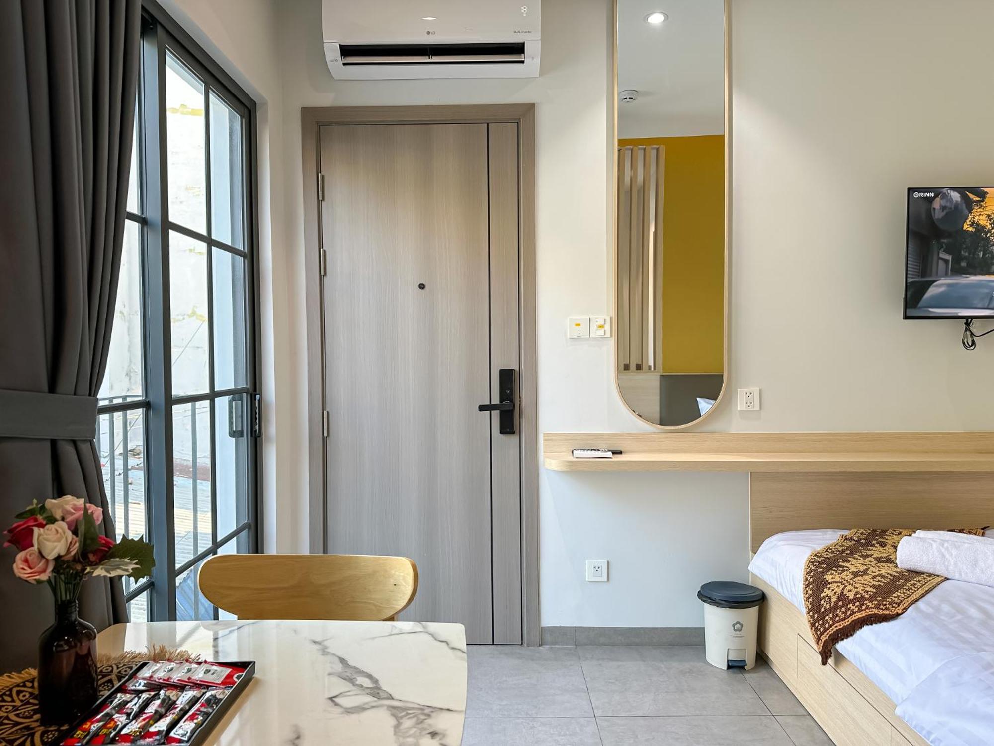 Lyn House Aparthotel